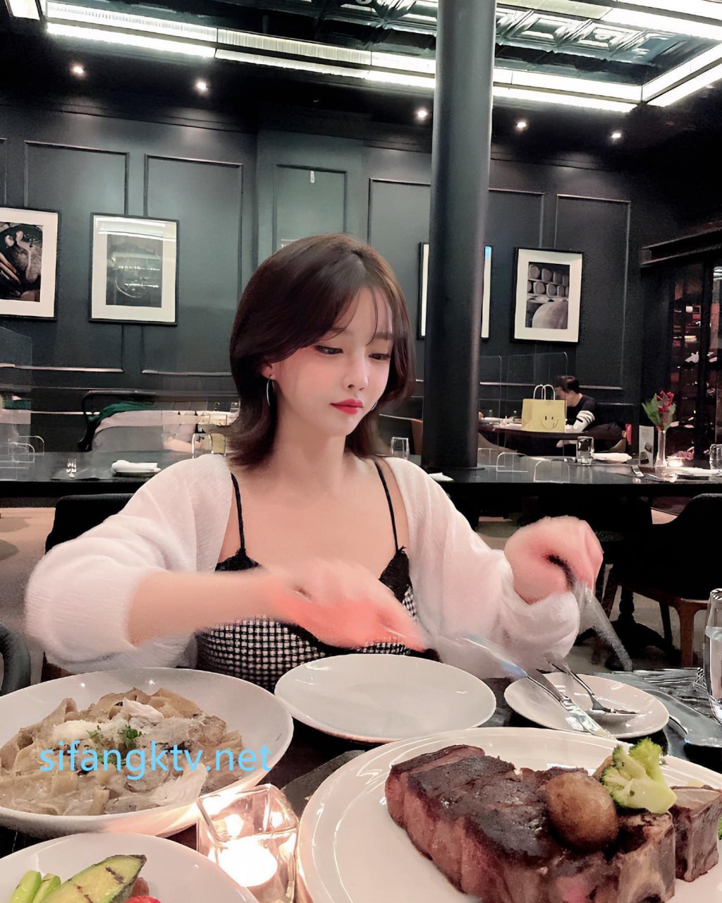 【2023-07-18】Horny nurse wants sxx..💋.m4v
